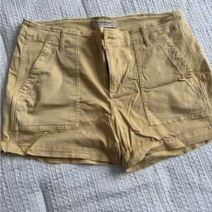 Liverpool size 12/31 shorts